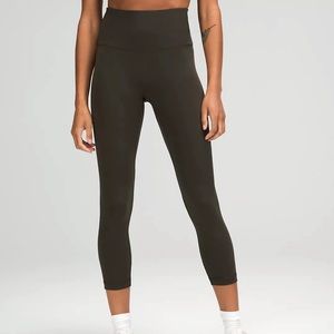 Lululemon Wunder Train HR Crop 21” - Black, Size 8